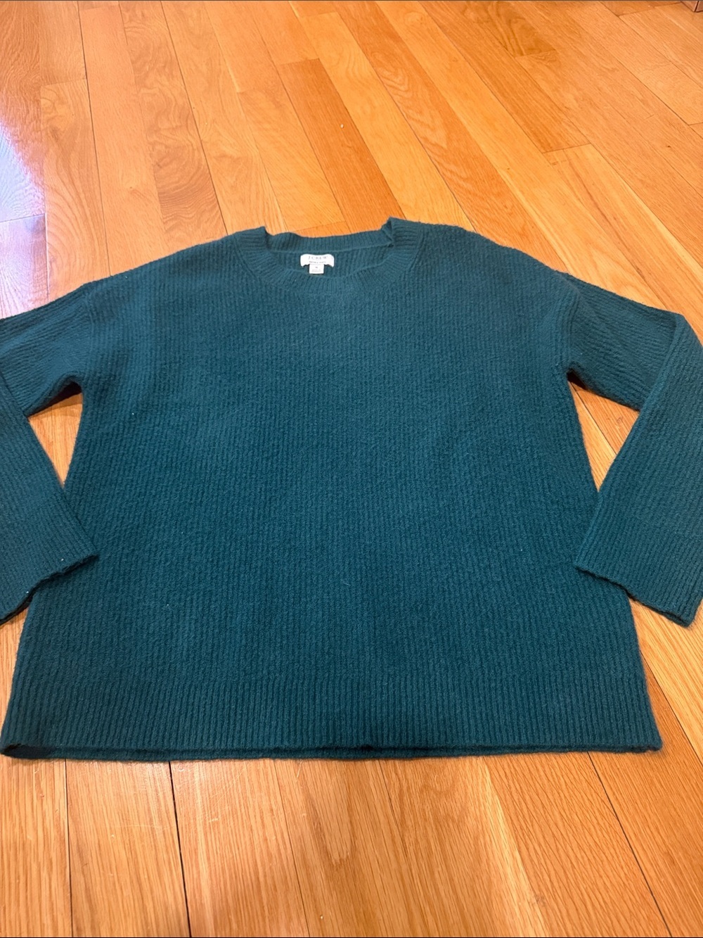 J.Crew Extra-soft women’s crew neck sweater size small.